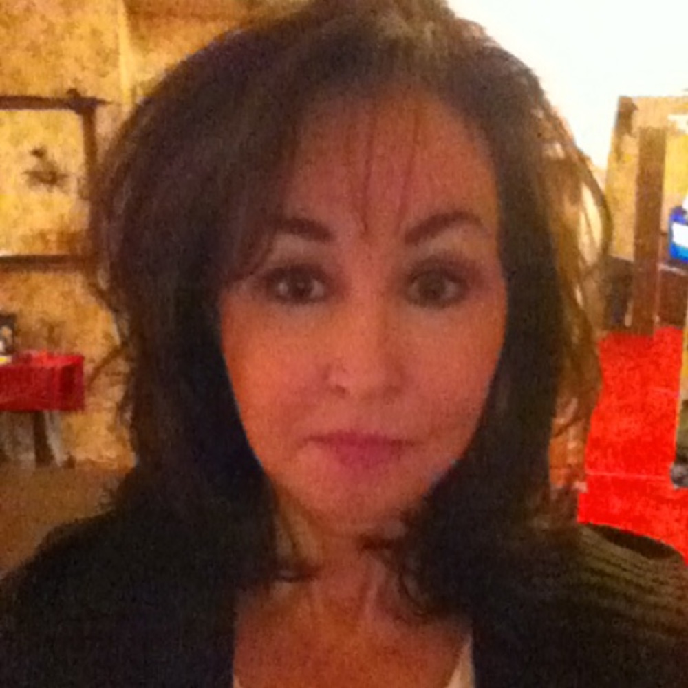 Meet your Posher, Connie